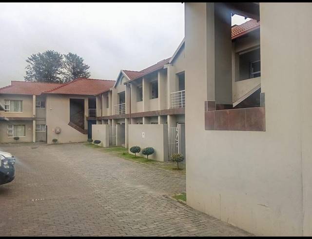 2 BEDROOM APARTMENT FOR SALE IN FERNDALE